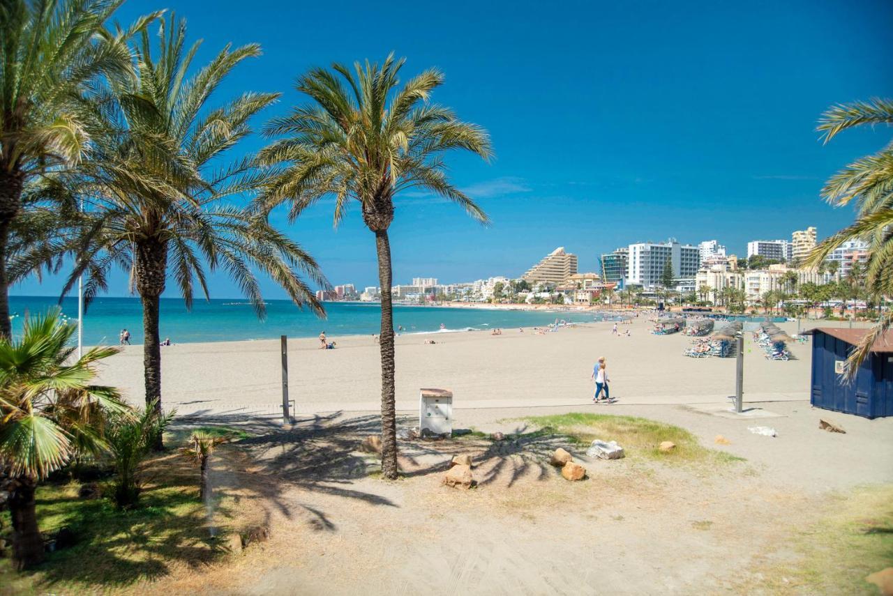 Benal Beach, Luxury Sea & Mountain View Beachside 1 Bedroom Apartment Benalmadena Bagian luar foto
