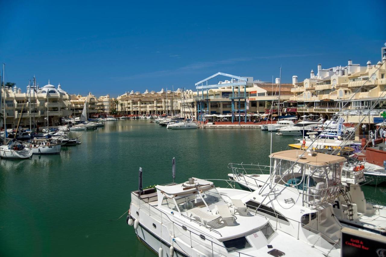 Benal Beach, Luxury Sea & Mountain View Beachside 1 Bedroom Apartment Benalmadena Bagian luar foto