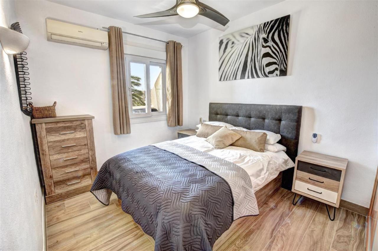 Benal Beach, Luxury Sea & Mountain View Beachside 1 Bedroom Apartment Benalmadena Bagian luar foto