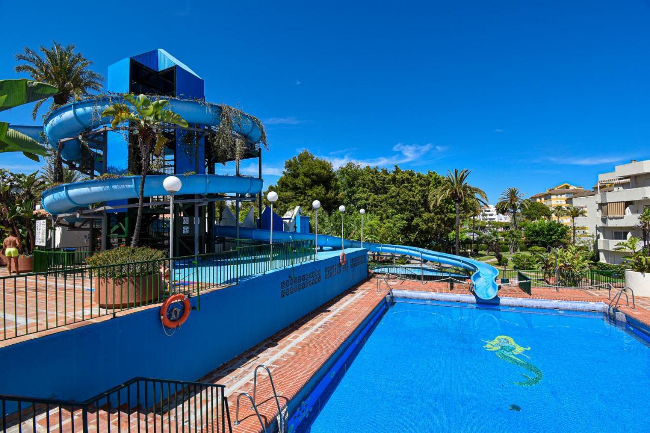 Benal Beach, Luxury Sea & Mountain View Beachside 1 Bedroom Apartment Benalmadena Bagian luar foto