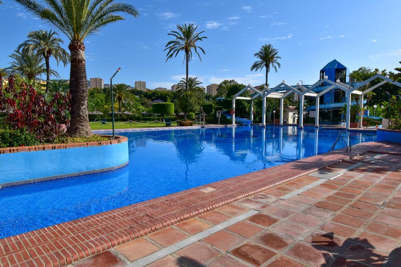 Benal Beach, Luxury Sea & Mountain View Beachside 1 Bedroom Apartment Benalmadena Bagian luar foto