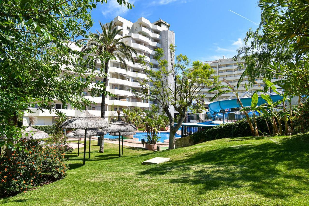 Benal Beach, Luxury Sea & Mountain View Beachside 1 Bedroom Apartment Benalmadena Bagian luar foto