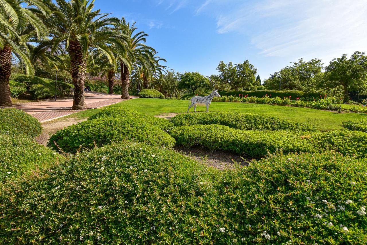 Benal Beach, Luxury Sea & Mountain View Beachside 1 Bedroom Apartment Benalmadena Bagian luar foto