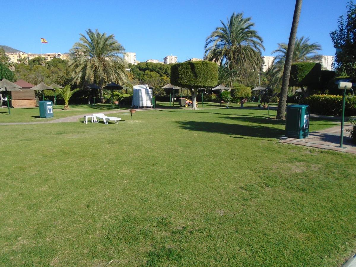 Benal Beach, Luxury Sea & Mountain View Beachside 1 Bedroom Apartment Benalmadena Bagian luar foto