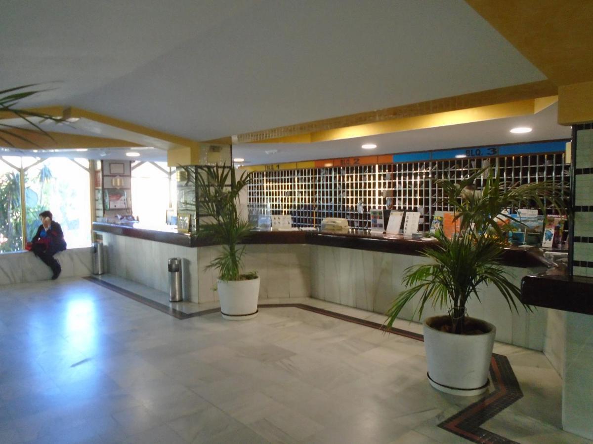 Benal Beach, Luxury Sea & Mountain View Beachside 1 Bedroom Apartment Benalmadena Bagian luar foto