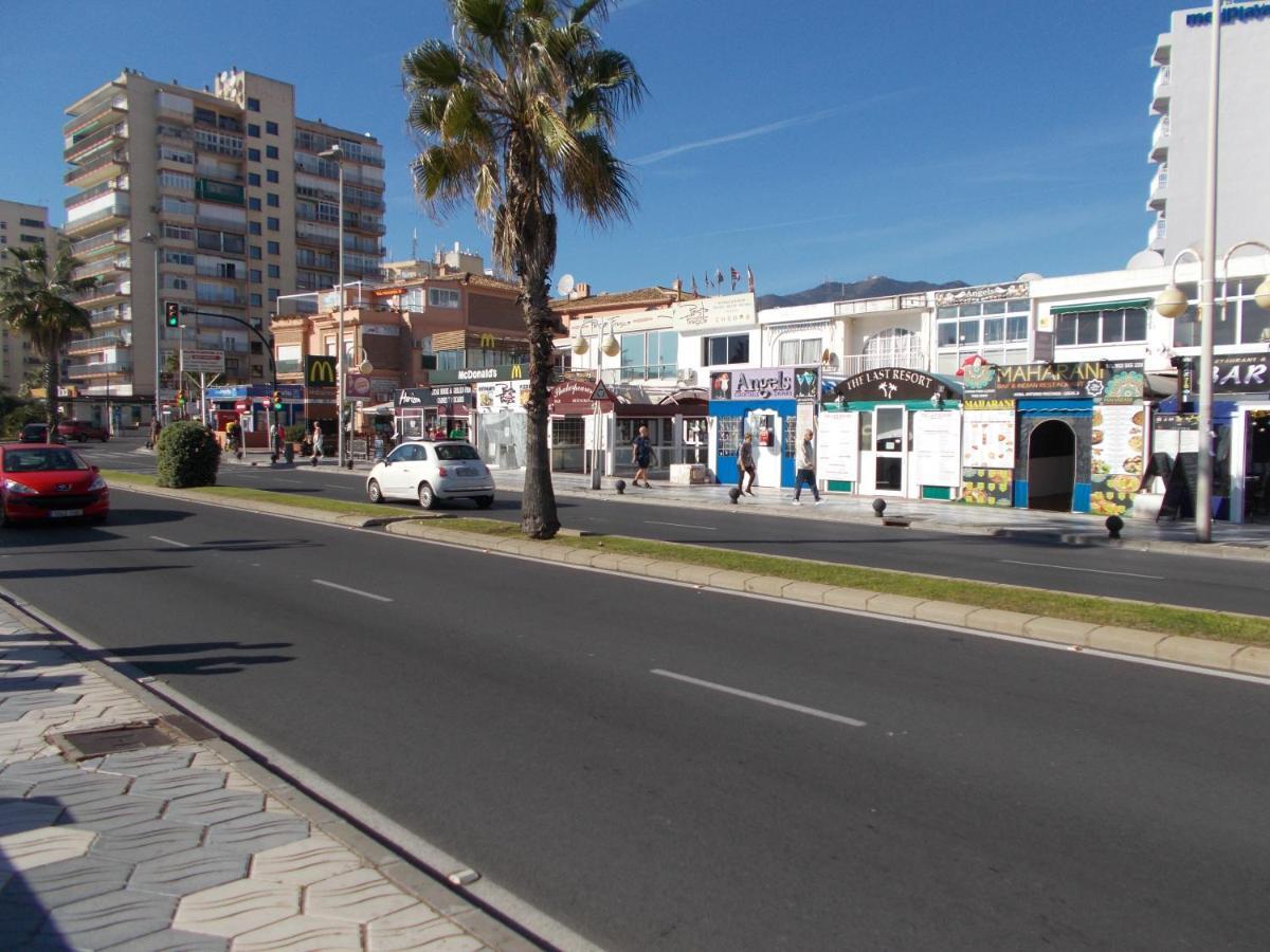 Benal Beach, Luxury Sea & Mountain View Beachside 1 Bedroom Apartment Benalmadena Bagian luar foto
