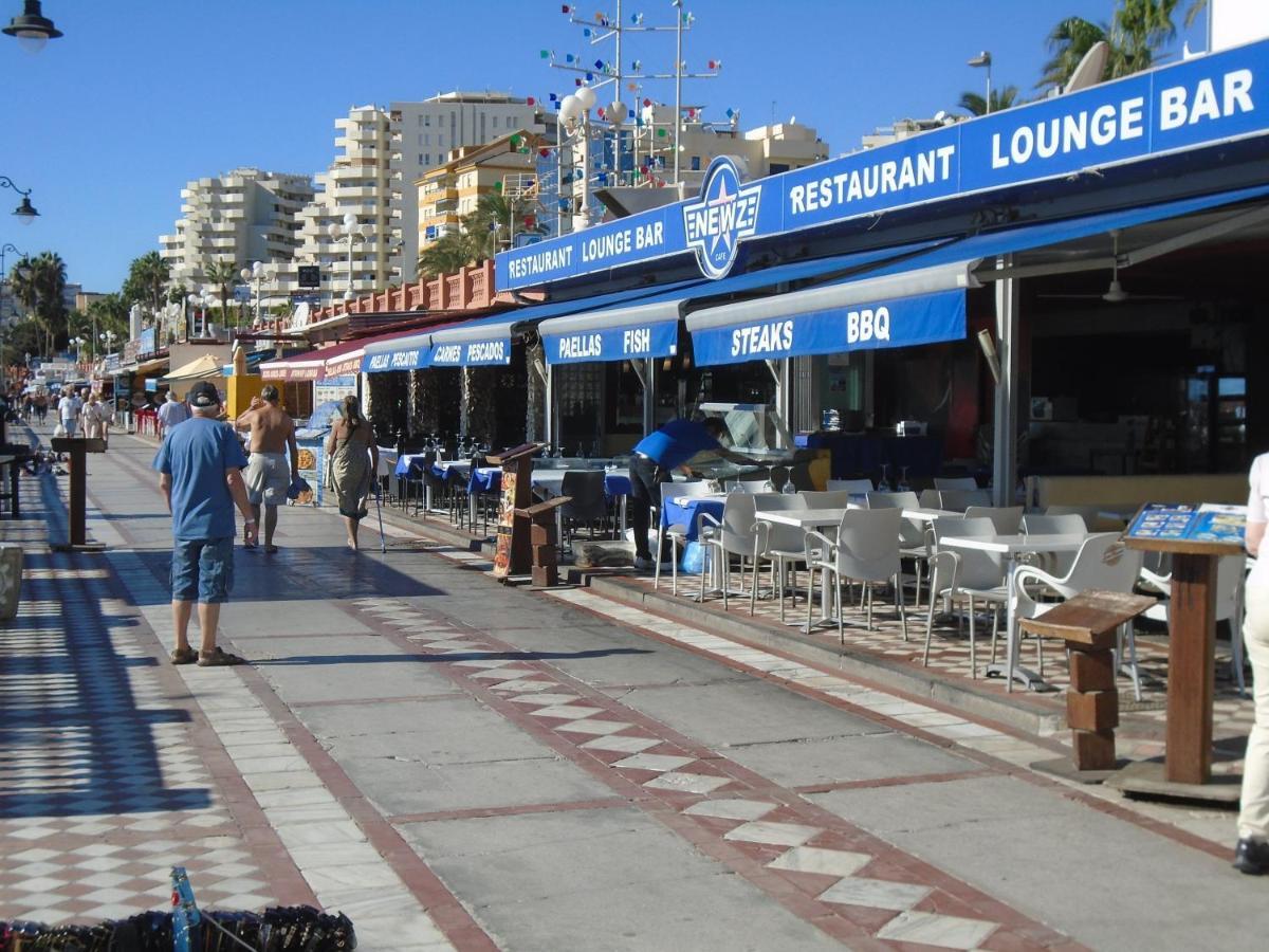 Benal Beach, Luxury Sea & Mountain View Beachside 1 Bedroom Apartment Benalmadena Bagian luar foto